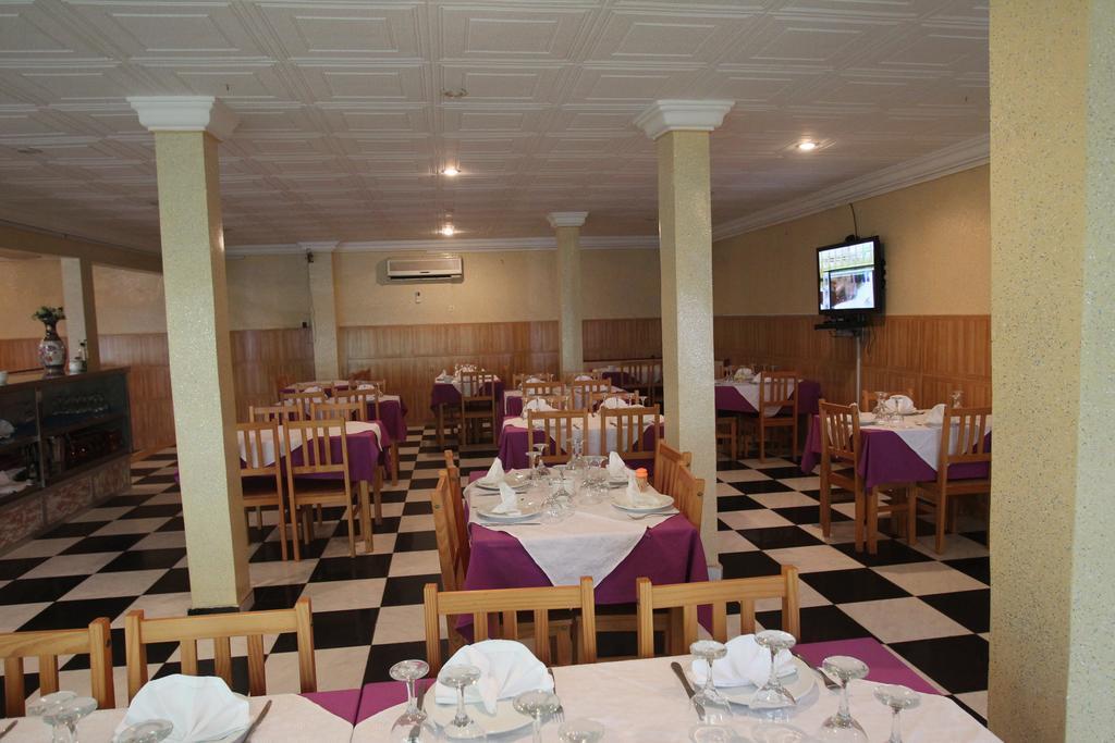 נואקשוט Hotel Emira מראה חיצוני תמונה