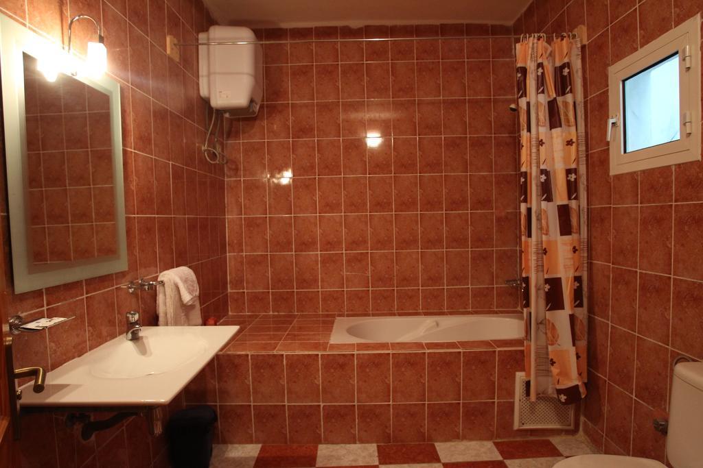 נואקשוט Hotel Emira חדר תמונה