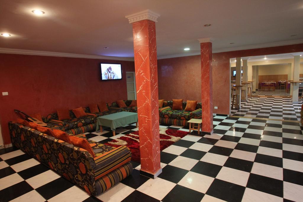 נואקשוט Hotel Emira מראה חיצוני תמונה