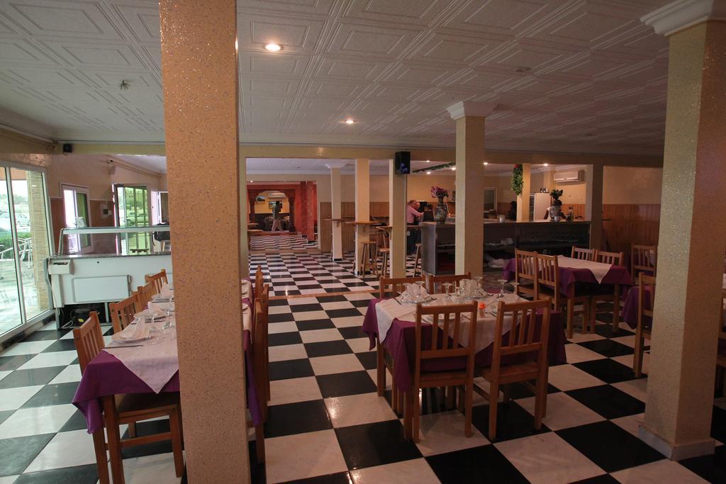 נואקשוט Hotel Emira מראה חיצוני תמונה
