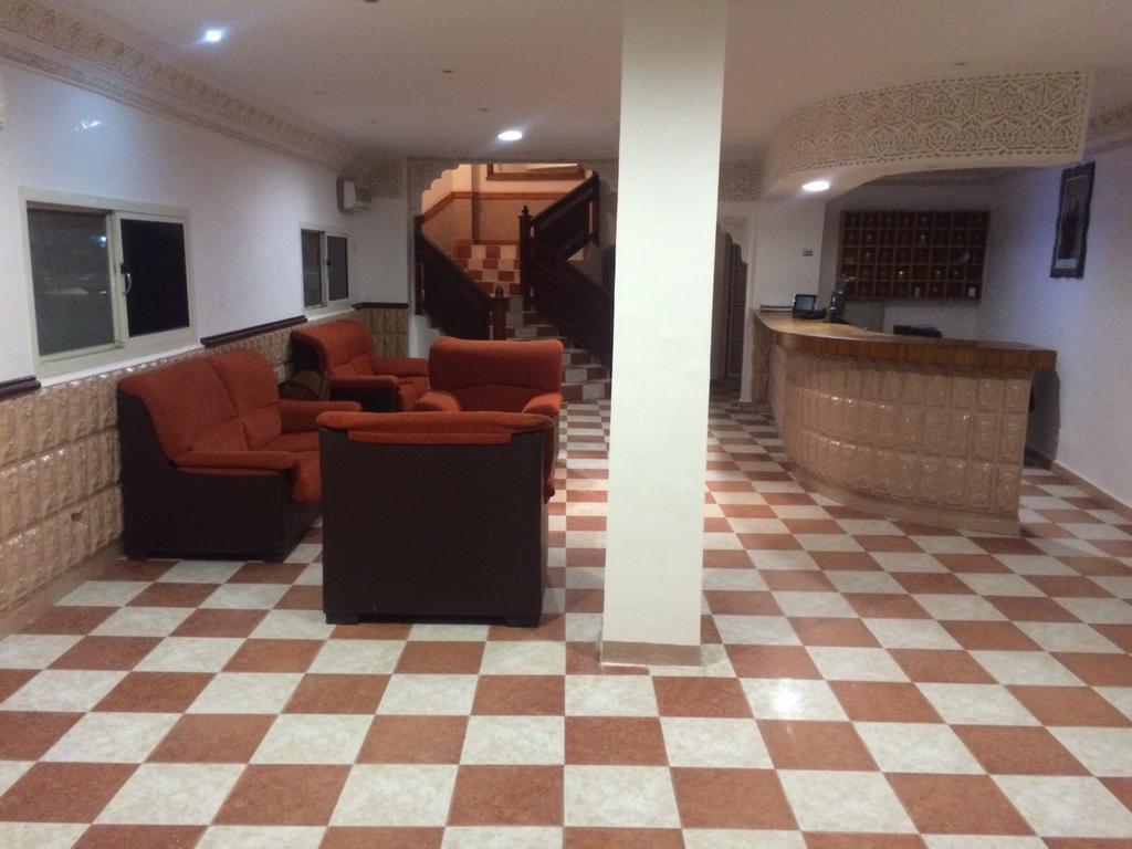 נואקשוט Hotel Emira מראה חיצוני תמונה